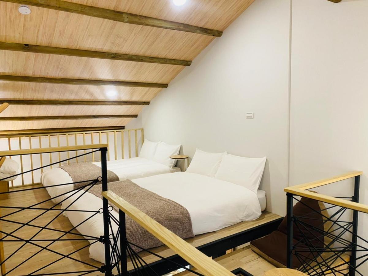 捉鳳凰 台南百年老宅包棟導覽民宿系列catchphoenix Centennial Guesthouse Luaran gambar